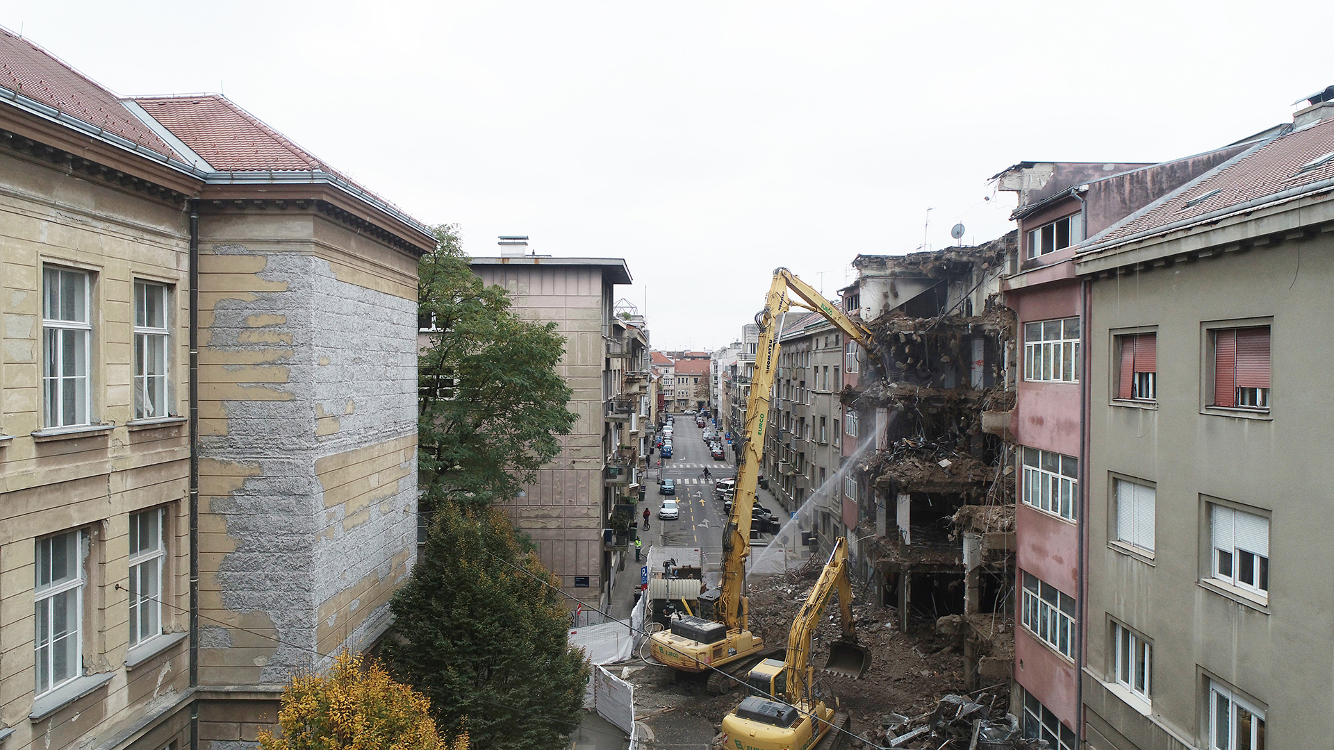 Krajiška 20 : Staro/Novo/Prazno